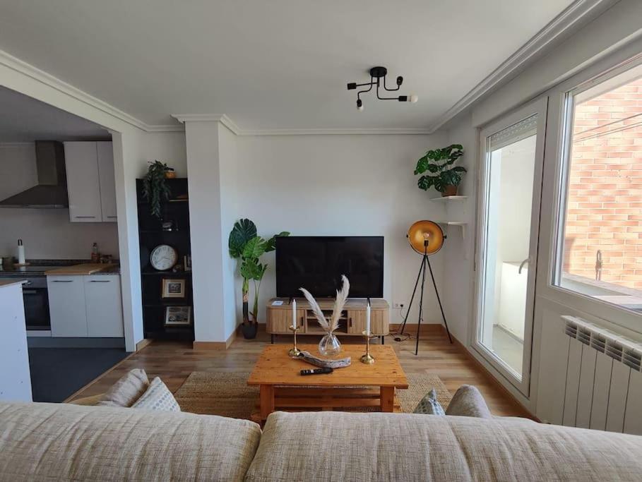 Apartamento Tranquilo En Miengo Εξωτερικό φωτογραφία